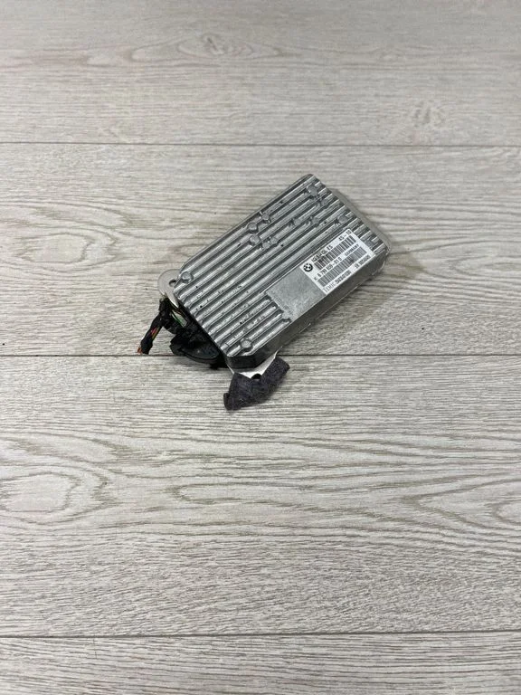 Balstiekārtas vadības bloks 6799659