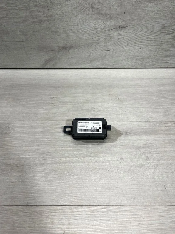 Kesklukustuse juhtplokk – BMW 3-seeria F30 F35 F31 (2012-2018)