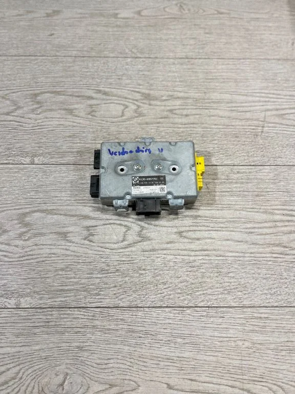 Durvju elektronikas vadības bloks – BMW 5. sērija E60 E61 (2004-2010)