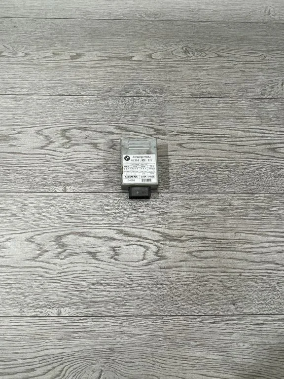 Priekabos kablio valdymo blokas