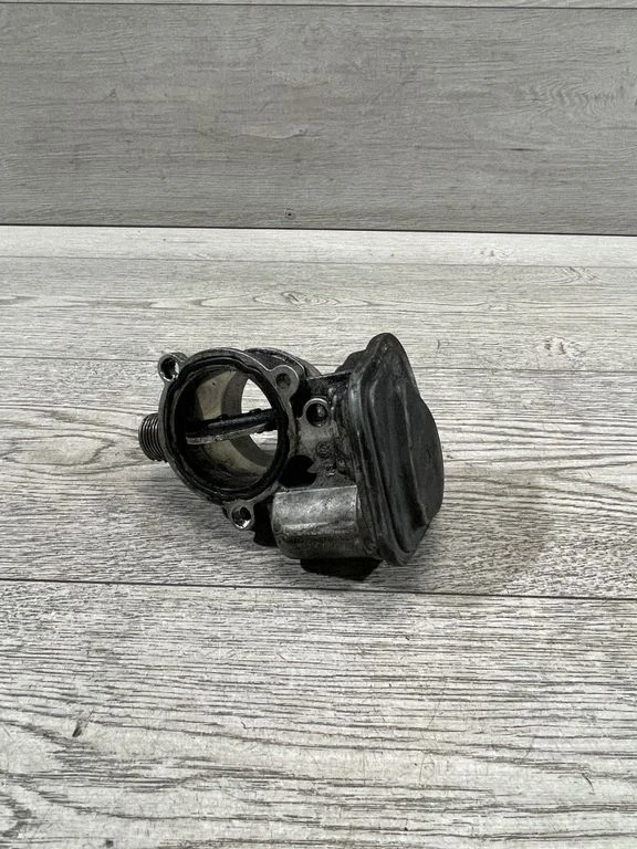 Throttle valve – BMW 5 Series E60 E61 (2004-2010)
