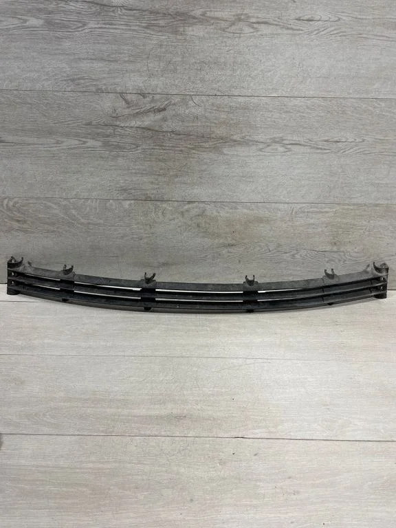 Front grill 8236312