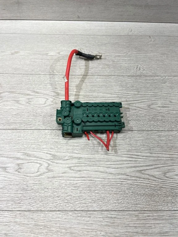 Fuse module – BMW 5 Series E39 (1996-2003)
