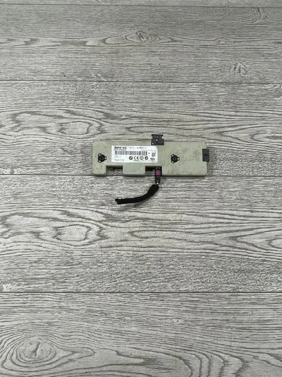 Antenni võimendi – BMW 3-seeria E90 E91 (2005-2012)