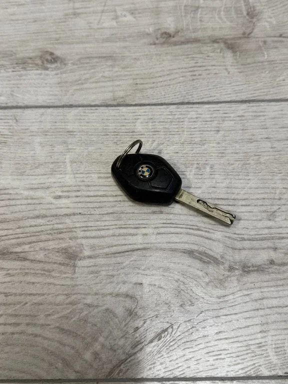 Aizdedzes atslēga/karte 6933008