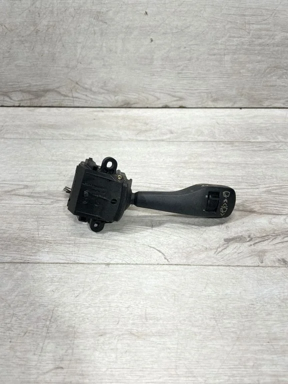 Klaasipuhastite hoob – BMW 3-seeria E46 (1998-2005)