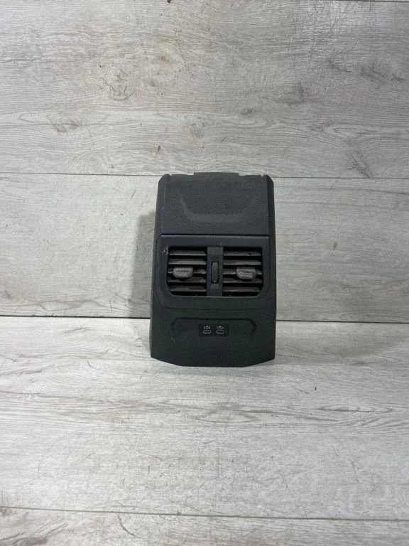 Other center console (tunnel) element – BMW 1 Series F40 (2019-2023)