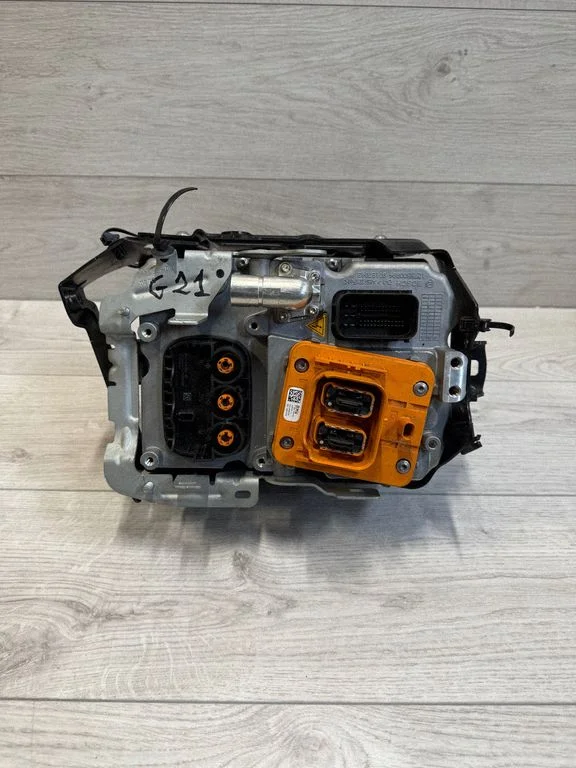 Invertors (sprieguma pārveidotājs) 1236173884