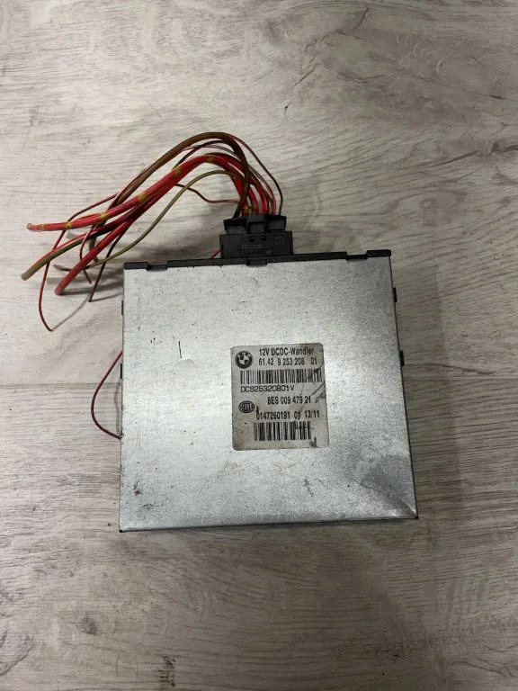 Voltage converter/converter module – BMW 3 Series E90 E91 (2005-2012)
