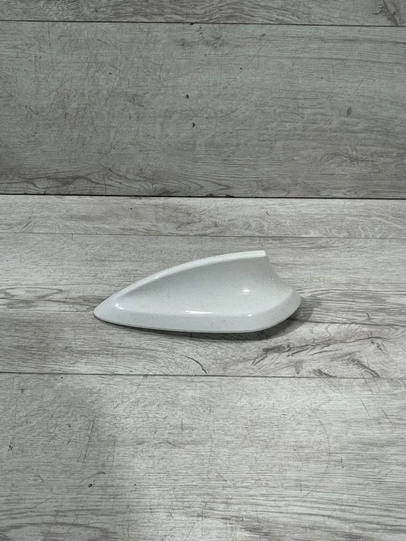 Roof (GPS) antenna cover – BMW 3 Series E92 E93 (2005-2014)