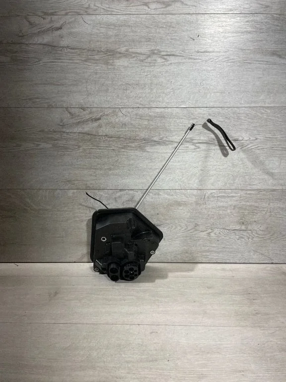 Elektromobilio įkrovimo lizdas