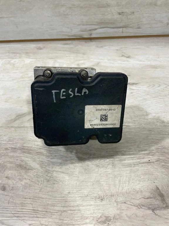 ABS block 103779700D – Tesla Model S (2012-)