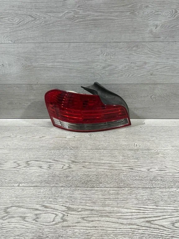 Tagatuli keres 4869809 – BMW 1-seeria E82 E88 (2007-2014)