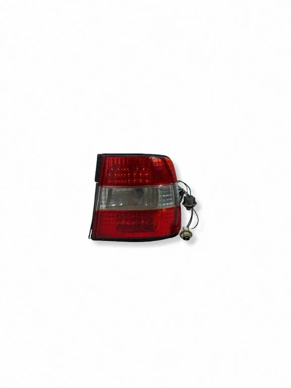 Rear/tail lights 084441913R