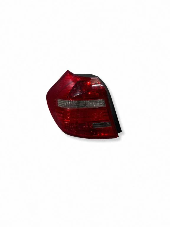 Aizmugurējais lukturis virsbūvē – BMW 1. sērija E81 E87 (2004-2011)
