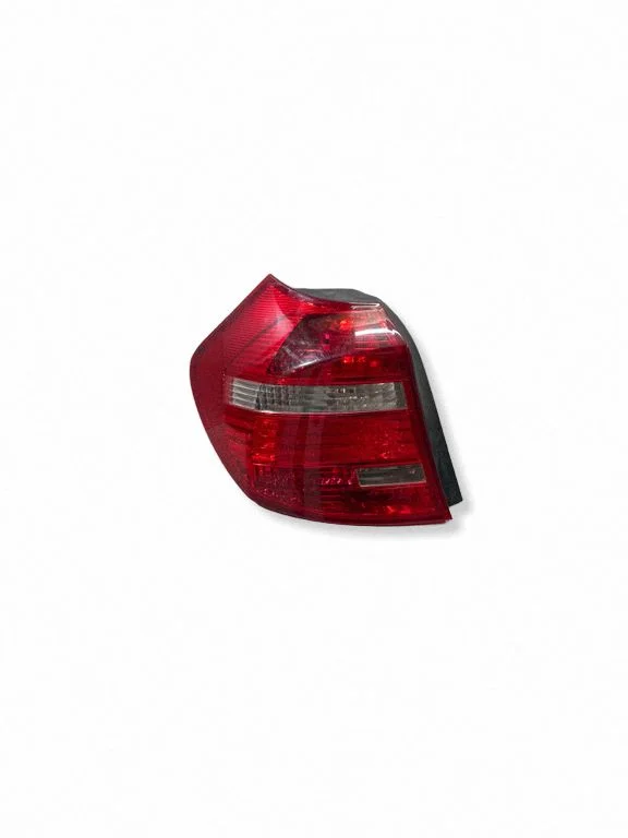 Aizmugurējais lukturis virsbūvē – BMW 1. sērija E81 E87 (2004-2011)