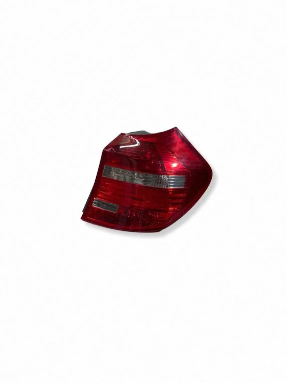 Aizmugurējais lukturis virsbūvē – BMW 1. sērija E81 E87 (2004-2011)