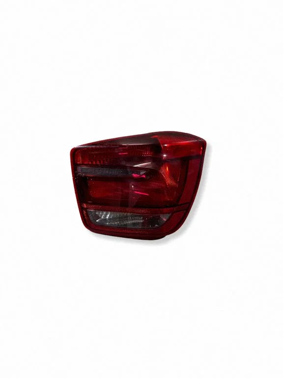 Aizmugurējais lukturis virsbūvē – BMW 1. sērija F20 F21 (2011-2019)