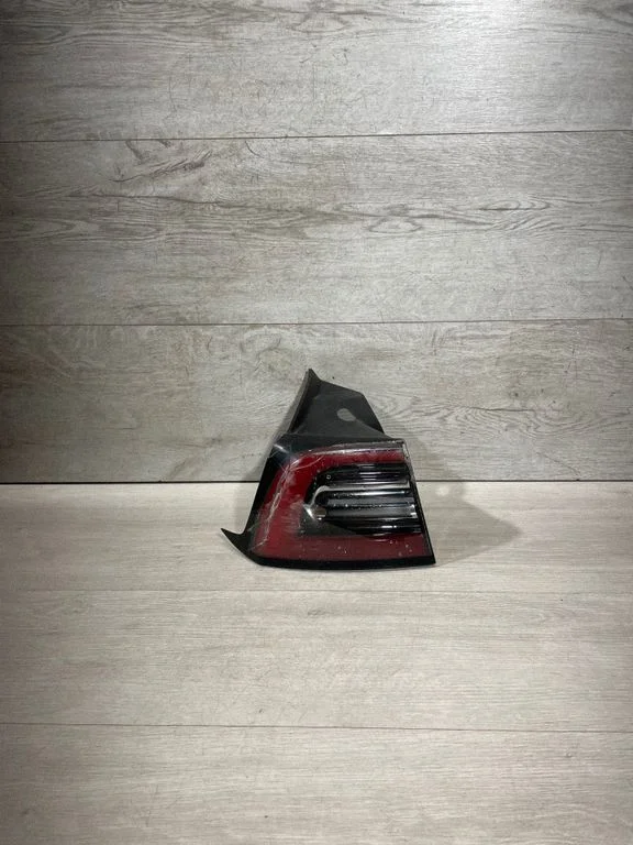 Rear/tail lights 24529201 – Tesla Model 3 (2017-)