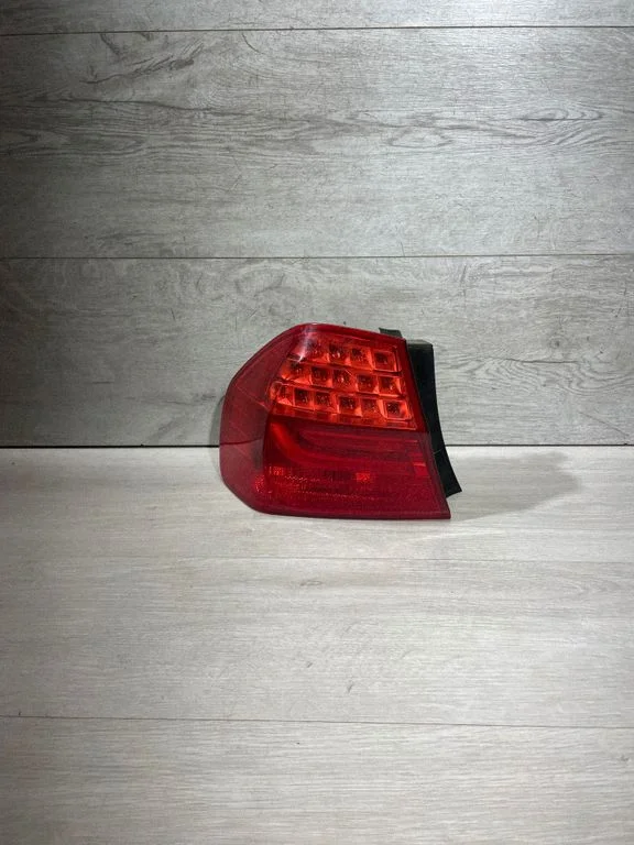 Rear/tail lights 4871731