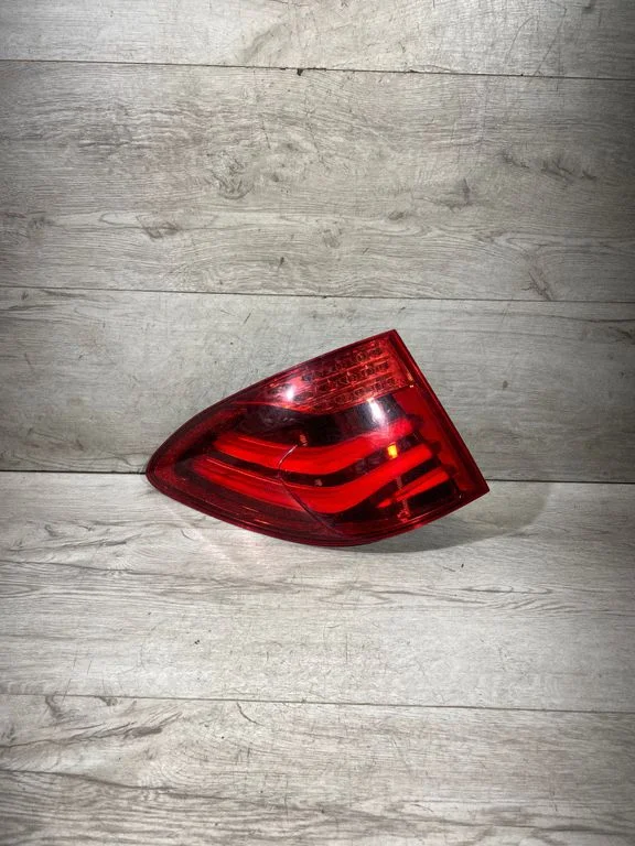 Galinis žibintas kėbule