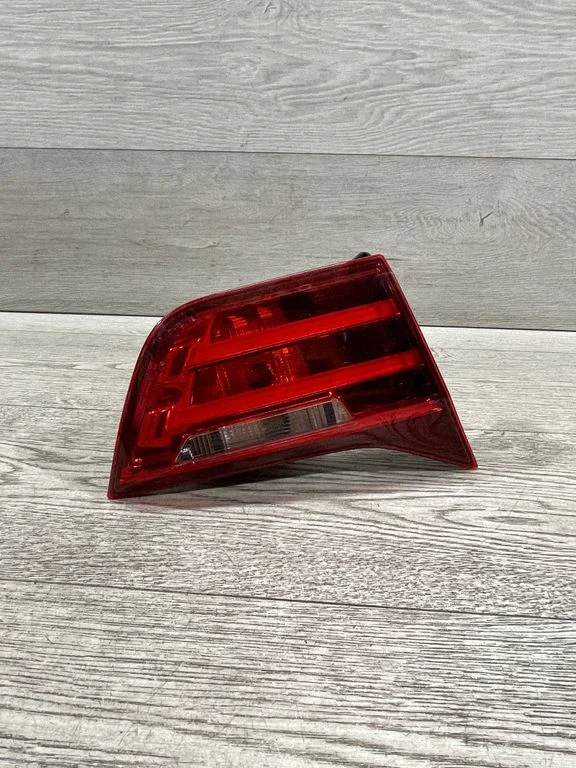 Lampa tylna w klapie – BMW Seria 4 F32 F33 (2013-2020)