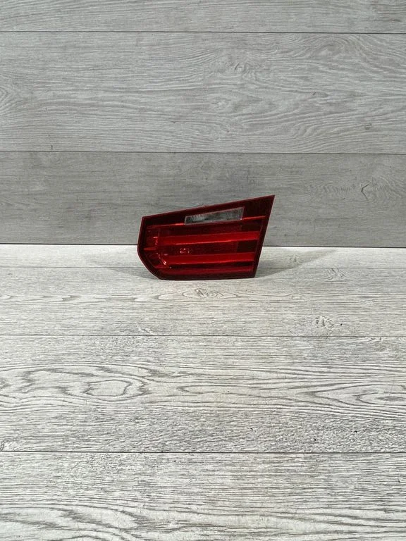 Tailgate rear/tail lights – BMW 3 Series F30 F35 F31 (2012-2018)