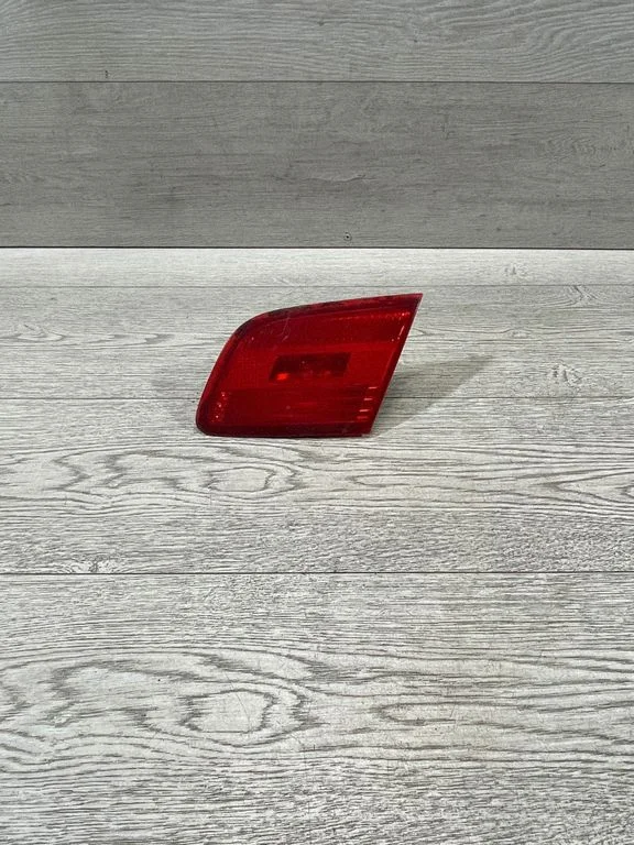 Galinis žibintas dangtyje