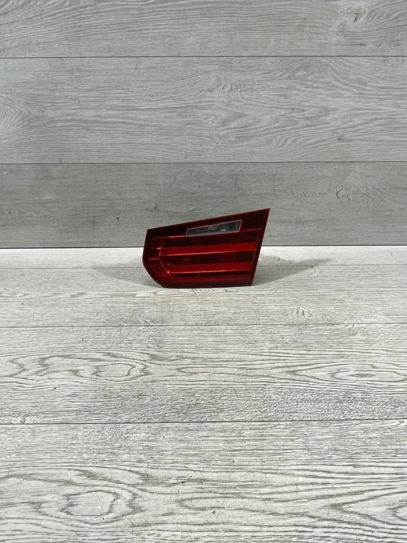 Tailgate rear/tail lights – BMW 3 Series F30 F35 F31 (2012-2018)