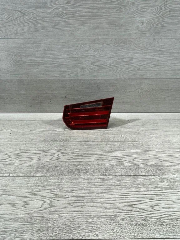 Tailgate rear/tail lights – BMW 3 Series F30 F35 F31 (2012-2018)