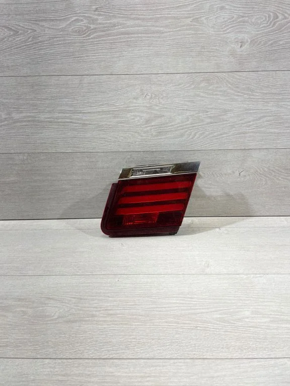 Lampa tylna w klapie 7300272