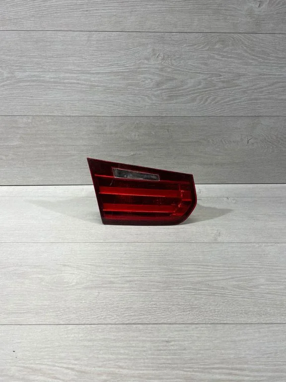 Tailgate rear/tail lights 7259915