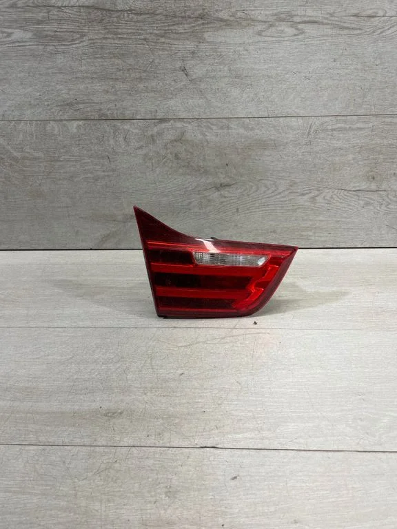 Lampa tylna w klapie – BMW Seria 4 F32 F33 (2013-2020)