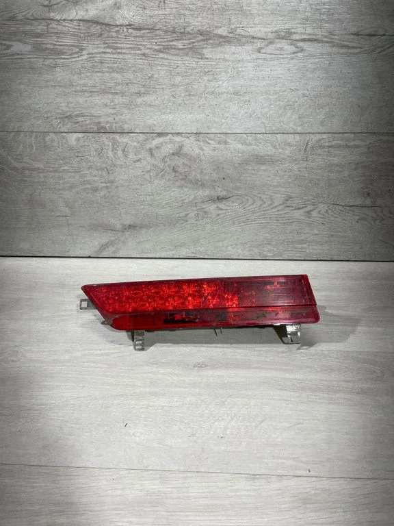 Tailgate rear/tail lights – BMW 7 Series E65 E66 (2001-2008)