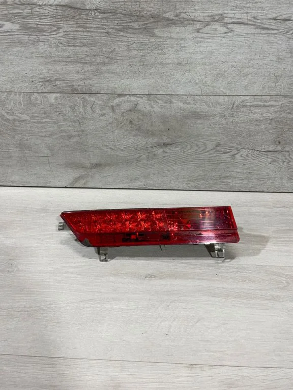 Tailgate rear/tail lights 8379689