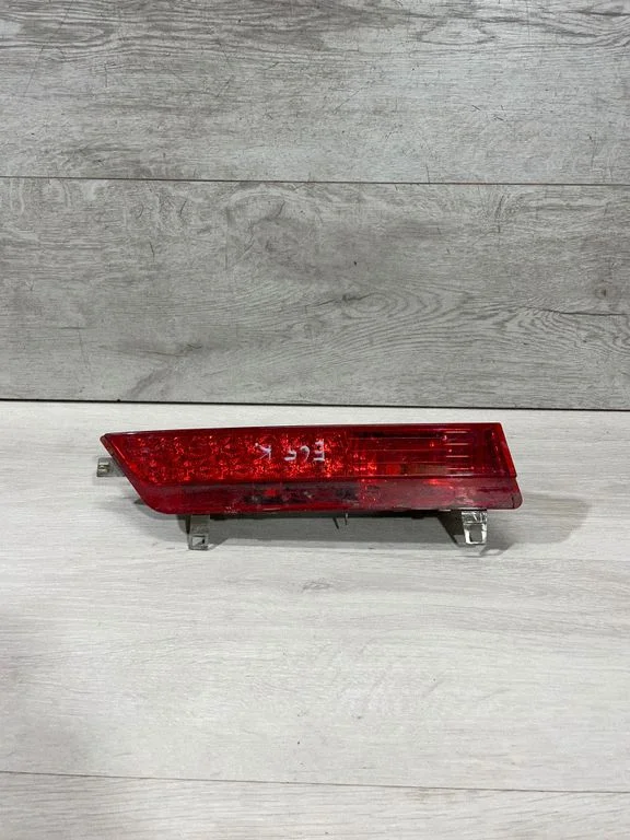 Tailgate rear/tail lights 8379689