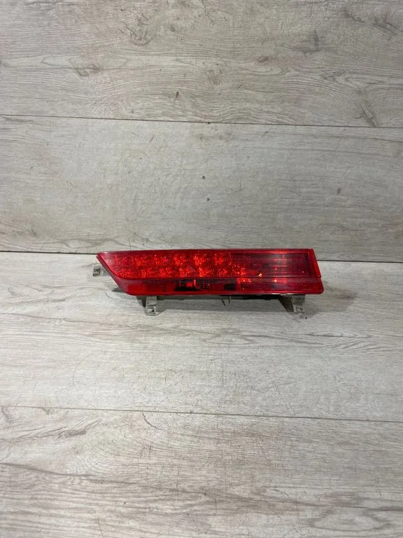 Tailgate rear/tail lights – BMW 7 Series E65 E66 (2001-2008)