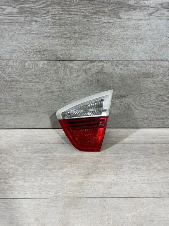 Tailgate rear/tail lights – BMW 3 Series E90 E91 (2005-2012)