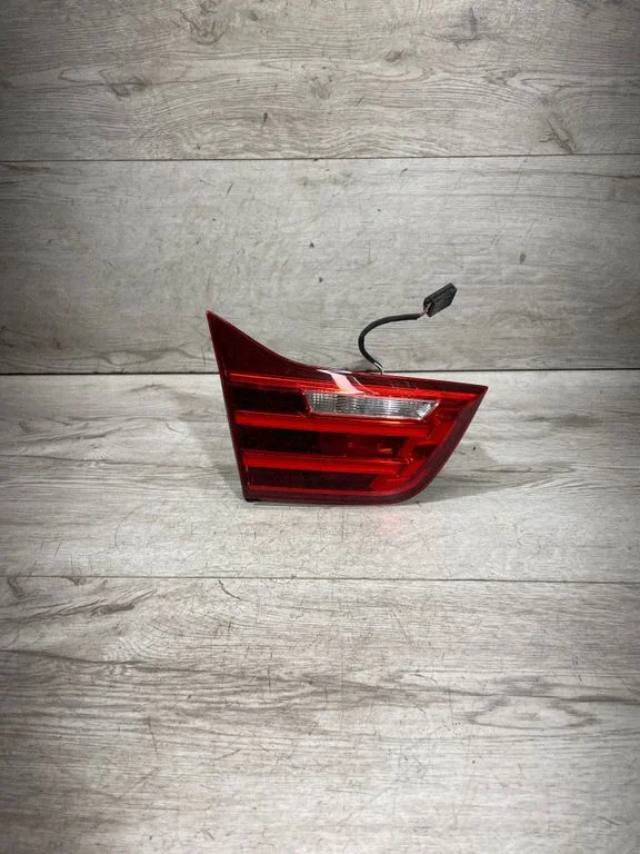 Lampa tylna w klapie – BMW Seria 4 F32 F33 (2013-2020)