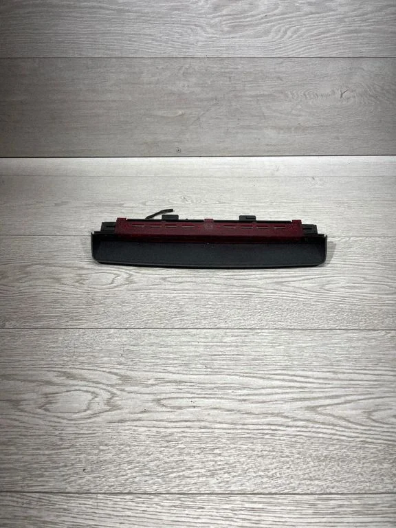 Papildu stopgaismas lukturis 7230799