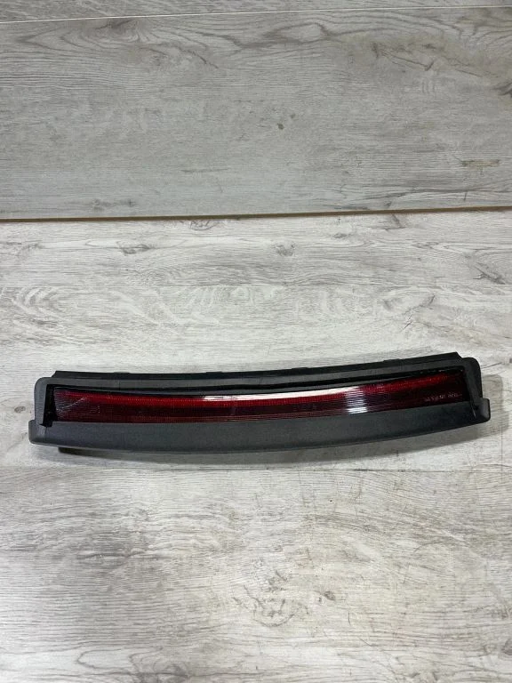 Third/center stoplight 107740500G – Tesla Model 3 (2017-)