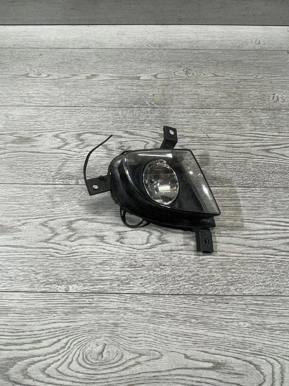 Priekšējais miglas lukturis – BMW 3. sērija E90 E91 (2005-2012)