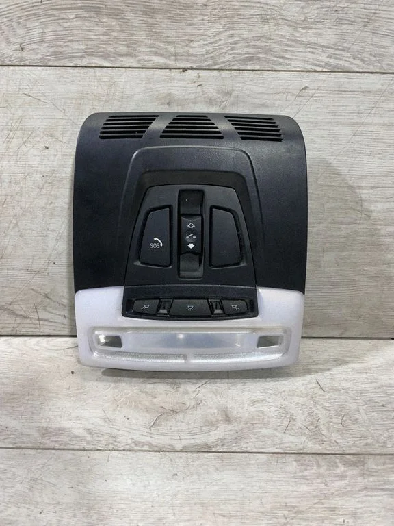 Front seat light E1072166 – BMW X1 F48 F49 (2015-2022)