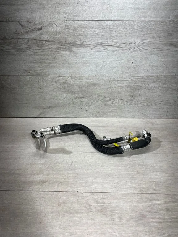 Air conditioning (A/C) pipe/hose 162591000c – Tesla Model 3 (2017-)
