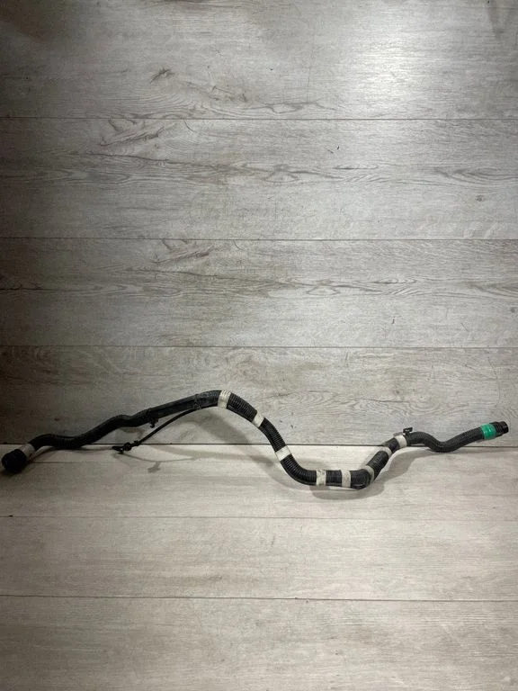 Air conditioning (A/C) pipe/hose 150133400c – Tesla Model 3 (2017-)