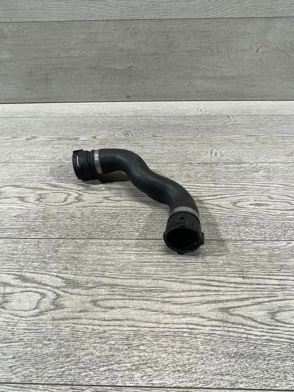 Engine coolant pipe/hose – BMW 3 Series E46 (1998-2005)