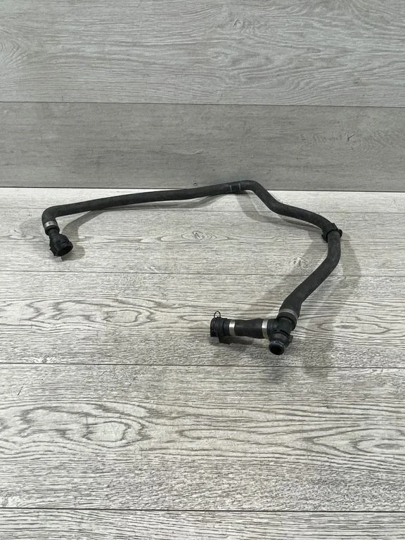 Przewody układu chłodzenia silnika 8511848 – BMW X3 F25 (2010-2017)