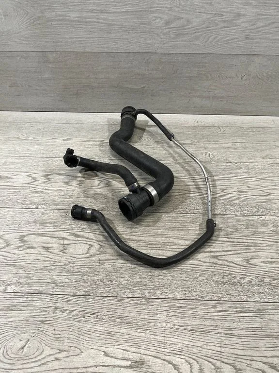 Engine coolant pipe/hose – BMW 3 Series E90 E91 (2005-2012)