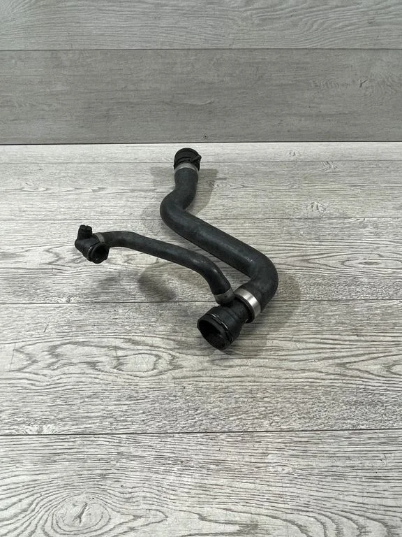 Engine coolant pipe/hose – BMW 3 Series E90 E91 (2005-2012)