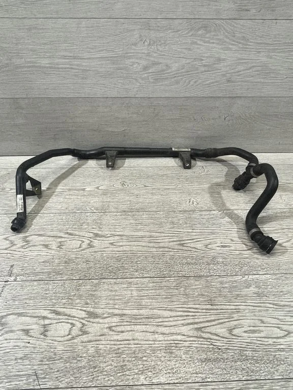 Mootori jahutusvedeliku toru / voolik – BMW 3-seeria E90 E91 (2005-2012)